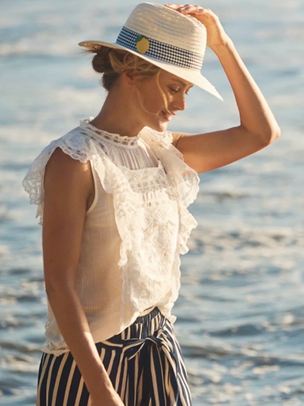 Anthropologie x Maeve Victoria Blouse white‎ lace sleeveless